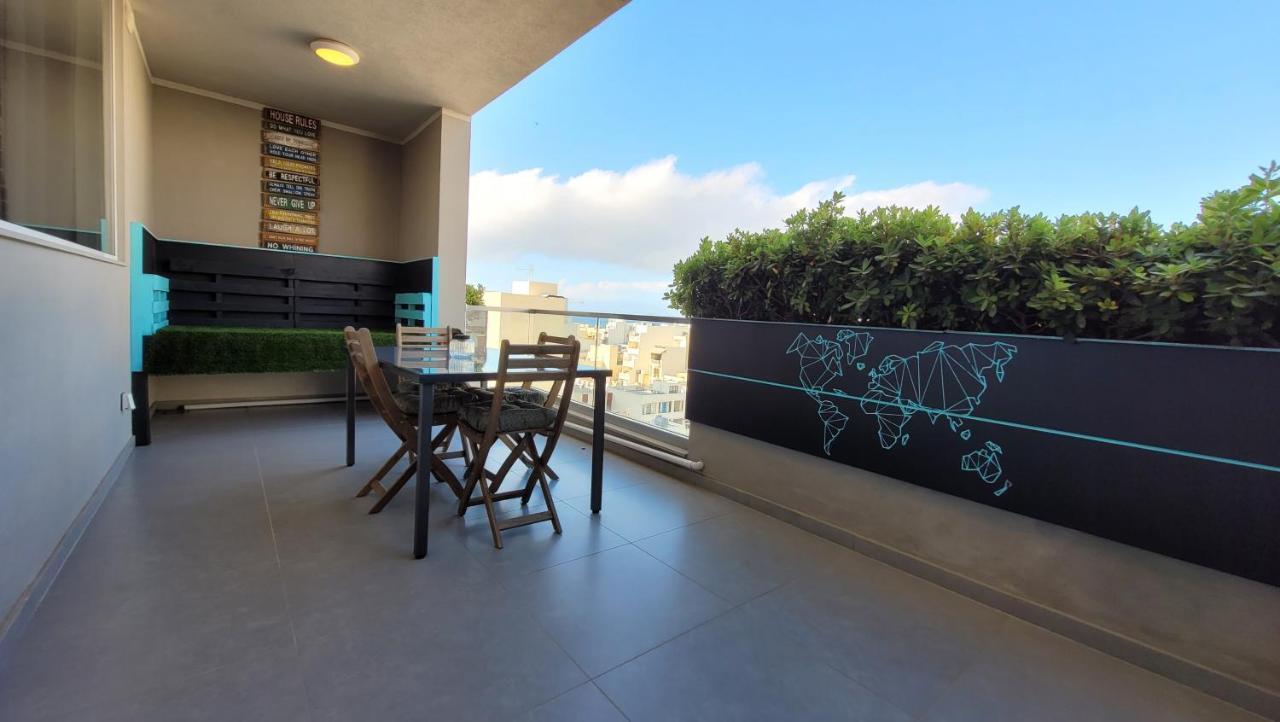 セント・ポールズ・ベイStylish - Modern - Large Terrace - 2 Bed - 200 M From Sea - Fully Air Conアパートメント エクステリア 写真